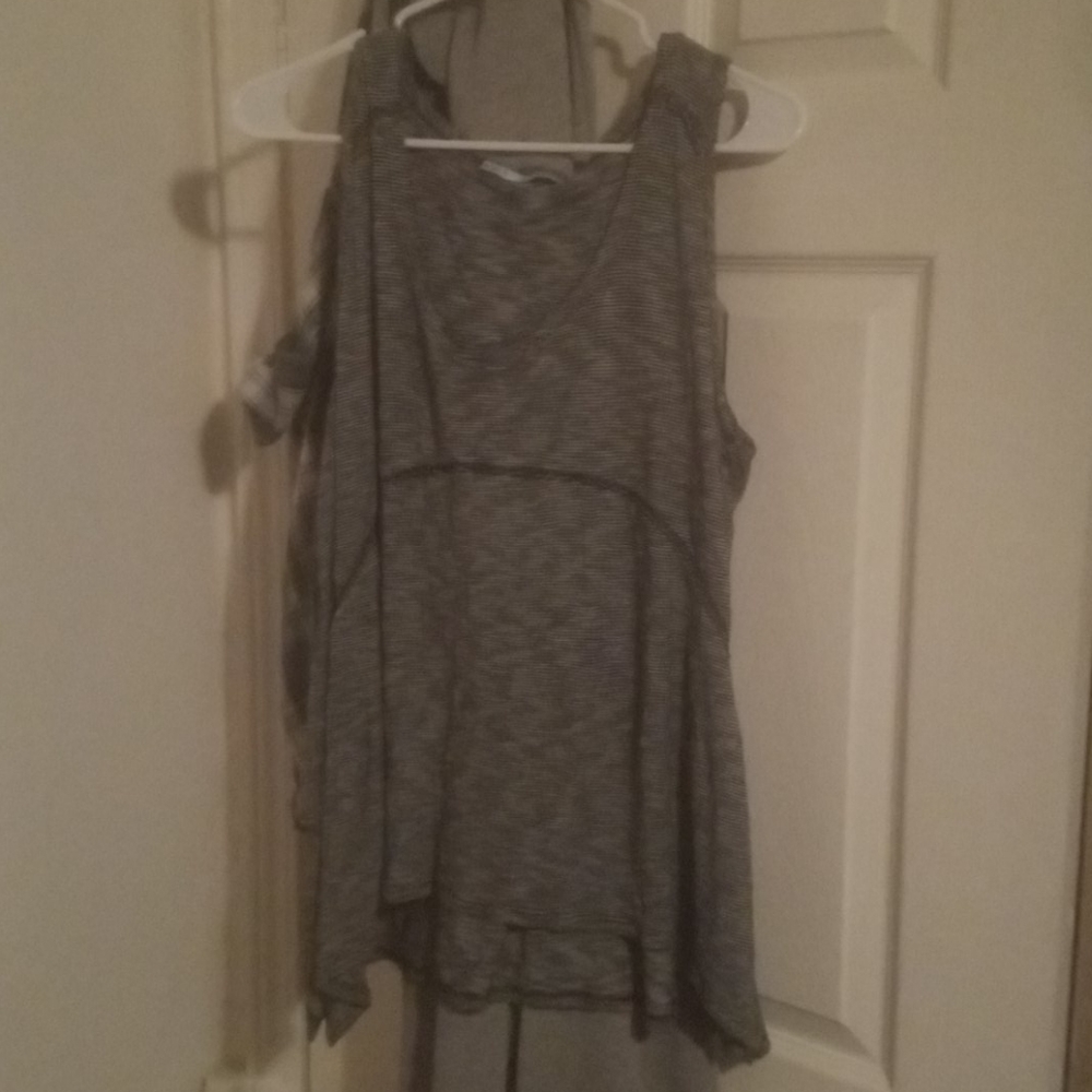 Maurice's top